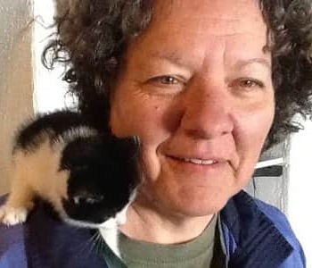 Fluffy Joe loves Connie!